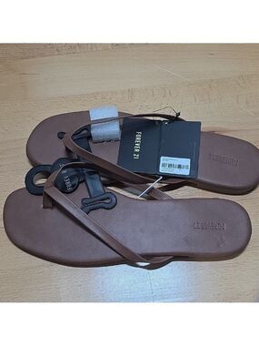 Forever 21 Brown Flip-Flop Sandals Minimalist Design Size 9